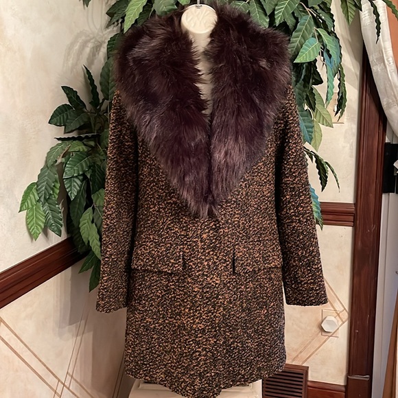 WHBM FAUX FUR COLLAR MARLED COAT - Picture 4 of 11